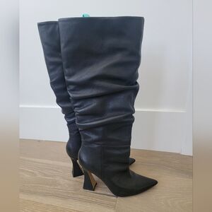 Size 9 Vince Camuto heeld leather boots
